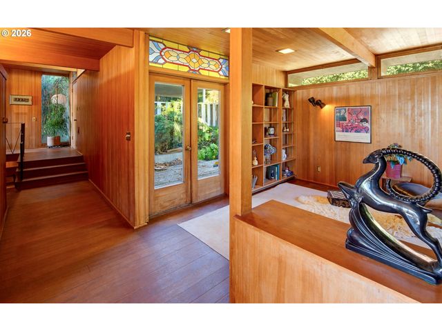 4163 Sw COUNCIL CREST Dr, Portland, OR 97239