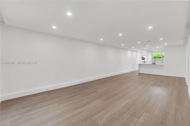 2101 Lucaya Bnd E1, Coconut Creek, FL 33066