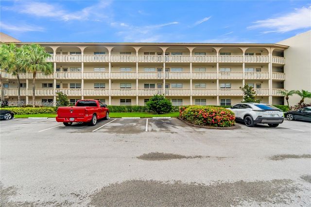 2101 Lucaya Bnd E1, Coconut Creek, FL 33066