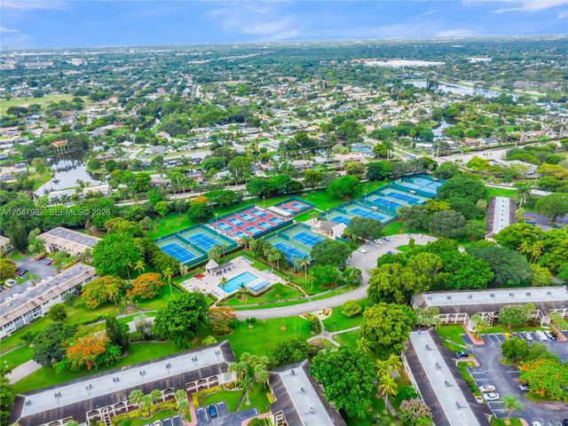 2101 Lucaya Bnd E1, Coconut Creek, FL 33066