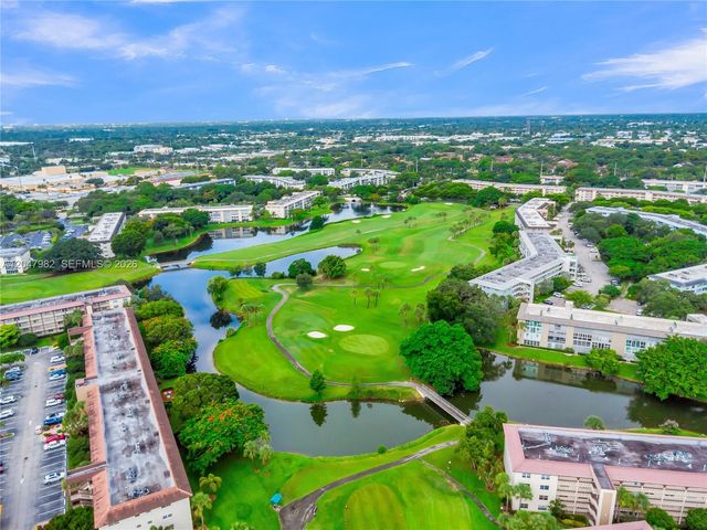 2101 Lucaya Bnd E1, Coconut Creek, FL 33066