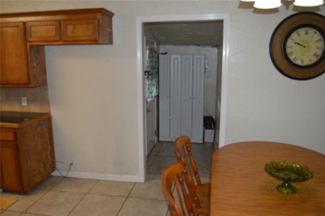 112 S 2nd Street, Godley, TX 76044