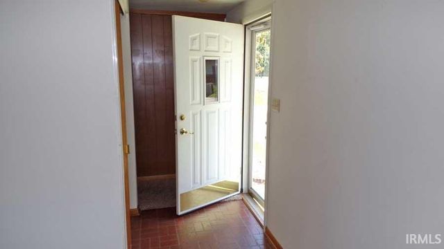 809 S 15th Street, Vincennes, IN 47591