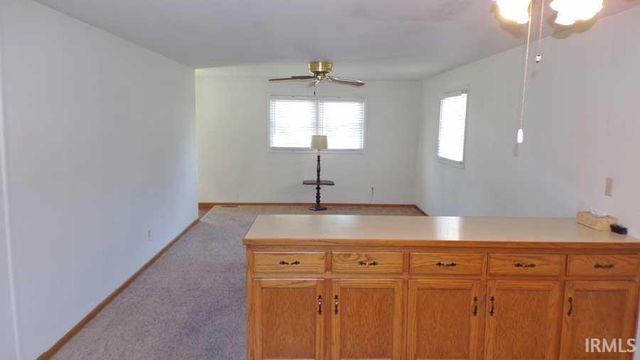 809 S 15th Street, Vincennes, IN 47591