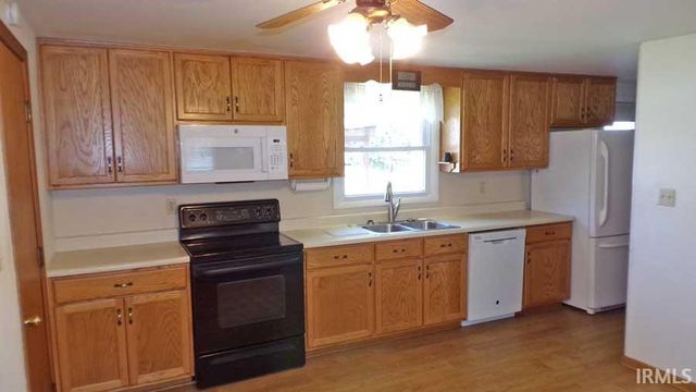 809 S 15th Street, Vincennes, IN 47591