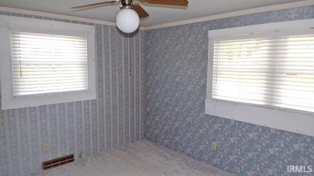 809 S 15th Street, Vincennes, IN 47591