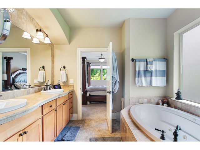 2787 Se ELLIOTT Dr, Gresham, OR 97080
