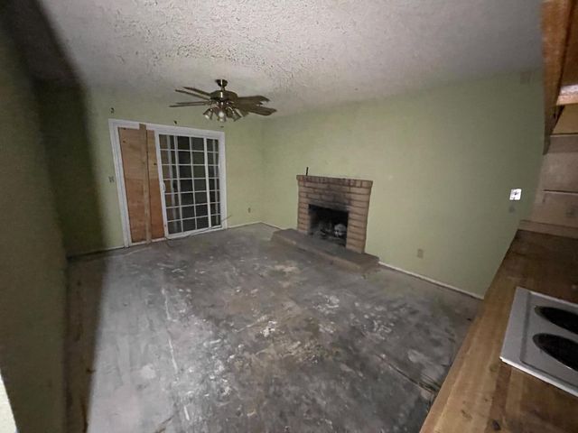 7600 Tierra Wood Way, Sacramento, CA 95828