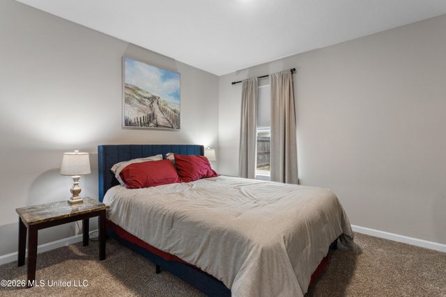 8588 Palmetto Drive, Ocean Springs, MS 39564