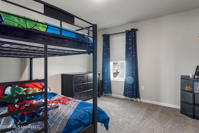 8588 Palmetto Drive, Ocean Springs, MS 39564