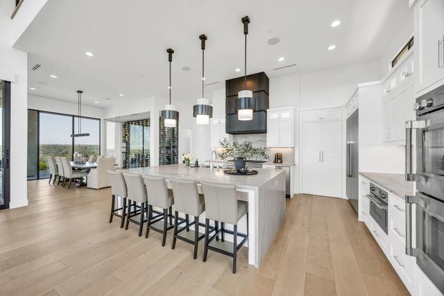 8140 Brookhollow Ct, Loomis, CA 95650