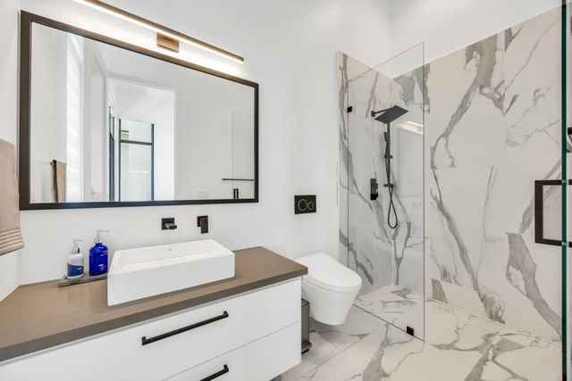 8140 Brookhollow Ct, Loomis, CA 95650