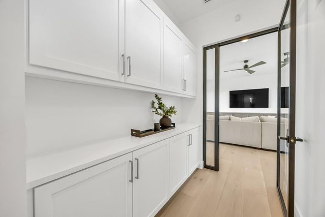 8140 Brookhollow Ct, Loomis, CA 95650