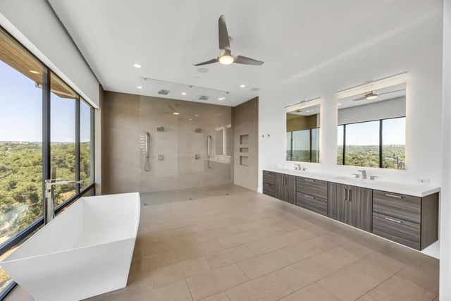 8140 Brookhollow Ct, Loomis, CA 95650