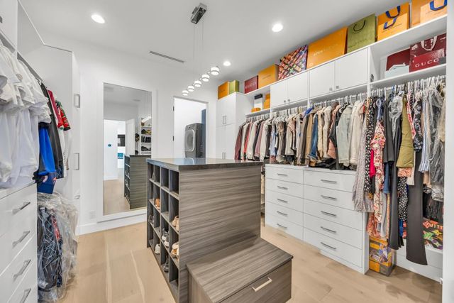 8140 Brookhollow Ct, Loomis, CA 95650