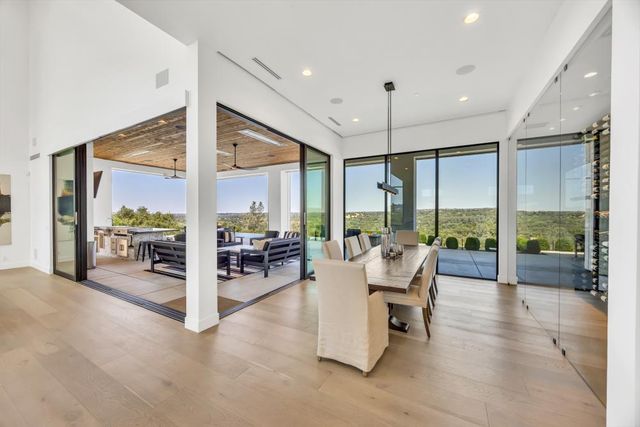 8140 Brookhollow Ct, Loomis, CA 95650