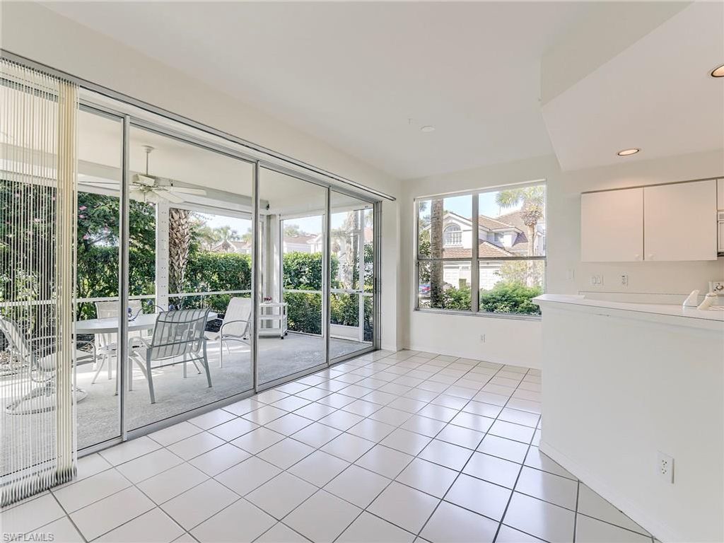 25203 Pelican Creek CIR 102, BONITA SPRINGS, FL 34134 — photo 4