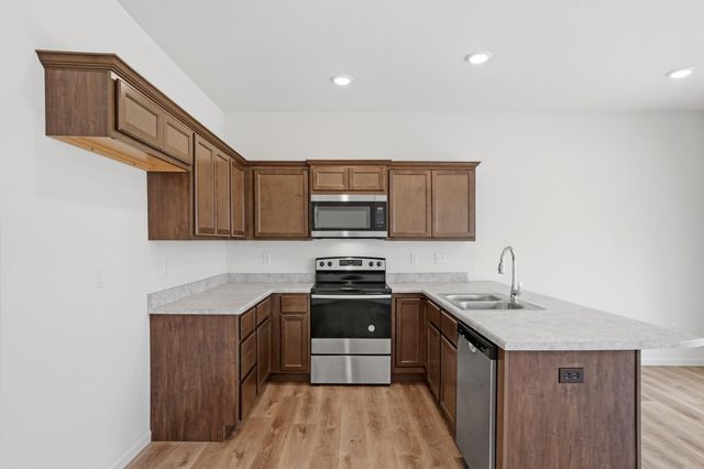 3905 BRAGG CT, Columbia, MO 65202