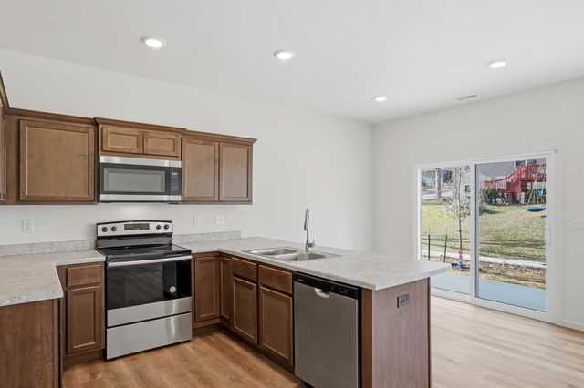 3905 BRAGG CT, Columbia, MO 65202