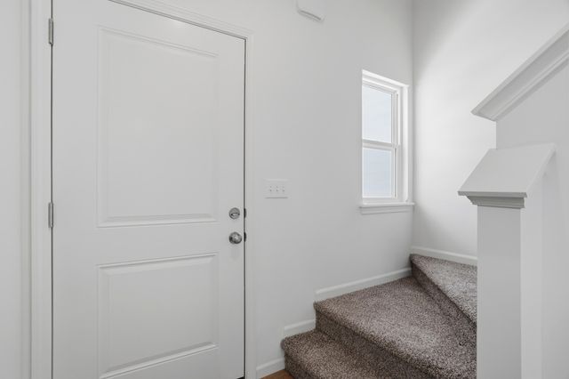 3905 BRAGG CT, Columbia, MO 65202