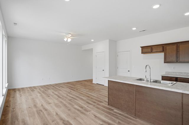 3905 BRAGG CT, Columbia, MO 65202