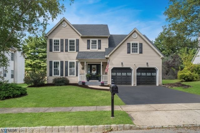 26 Byron Dr, Lopatcong Twp., NJ 08865