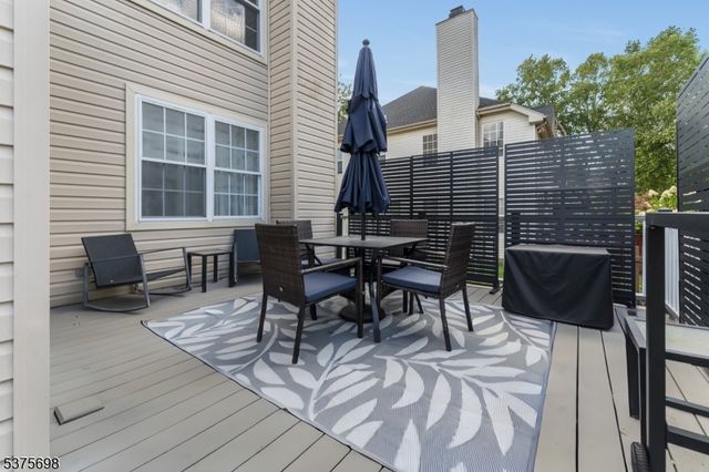 26 Byron Dr, Lopatcong Twp., NJ 08865