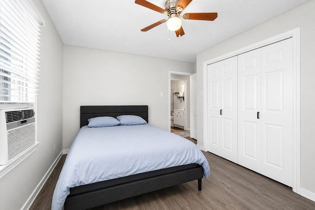 218 Hoffman Street, Houston, TX 77020