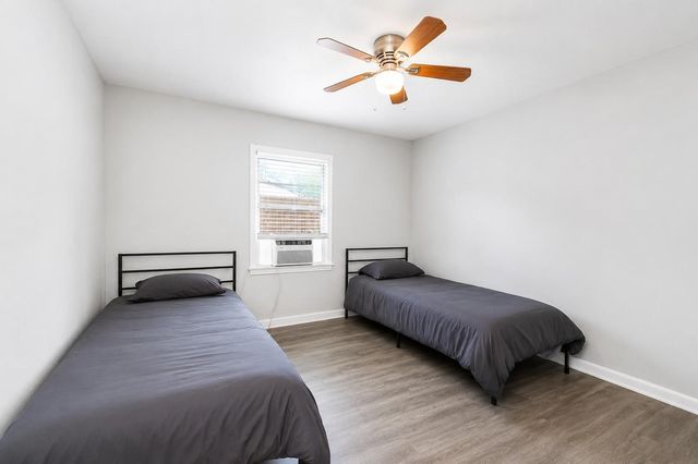 218 Hoffman Street, Houston, TX 77020