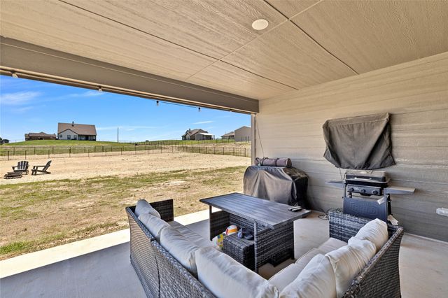 165 Misty Mountain Lane, Rhome, TX 76078