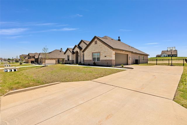 165 Misty Mountain Lane, Rhome, TX 76078