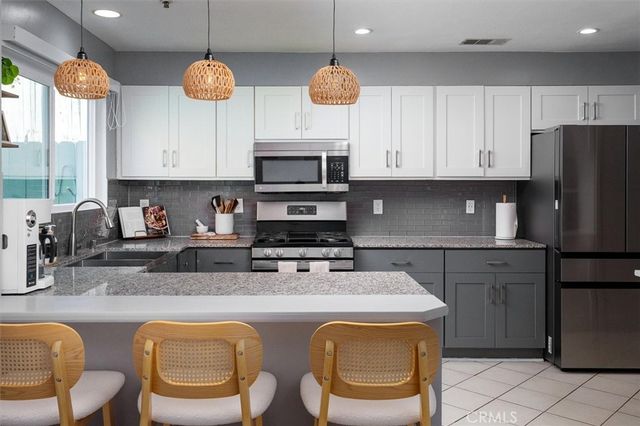 14031 Astoria 108, Sylmar, CA 91342
