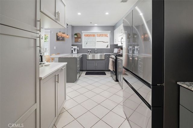14031 Astoria 108, Sylmar, CA 91342