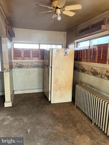 321 S VINE ST, Mount Carmel, PA 17851