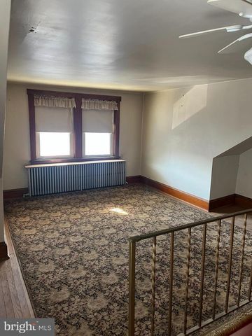 321 S VINE ST, Mount Carmel, PA 17851