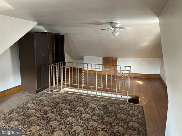 321 S VINE ST, Mount Carmel, PA 17851