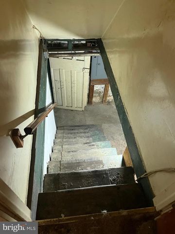 321 S VINE ST, Mount Carmel, PA 17851