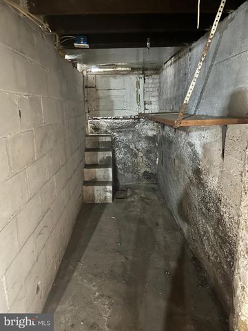 321 S VINE ST, Mount Carmel, PA 17851