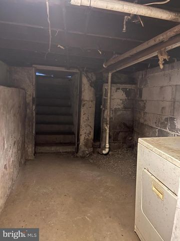 321 S VINE ST, Mount Carmel, PA 17851