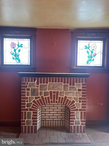 321 S VINE ST, Mount Carmel, PA 17851