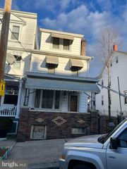 321 S VINE ST, Mount Carmel, PA 17851