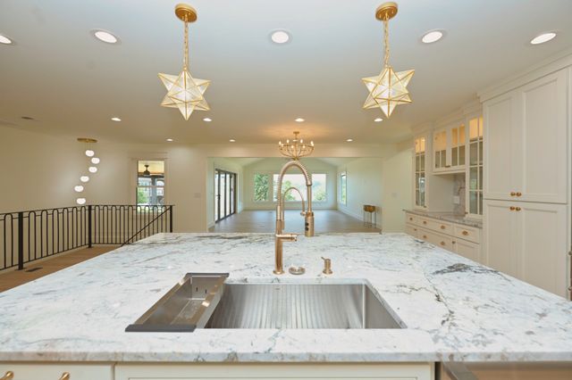132 Circle Dr, Hendersonville, TN 37075