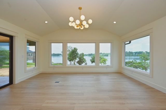 132 Circle Dr, Hendersonville, TN 37075