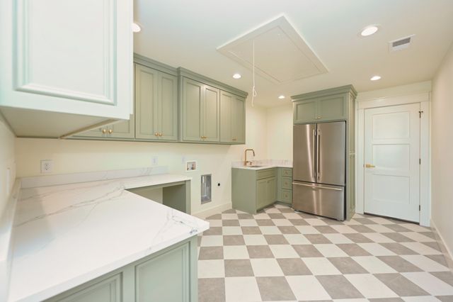 132 Circle Dr, Hendersonville, TN 37075