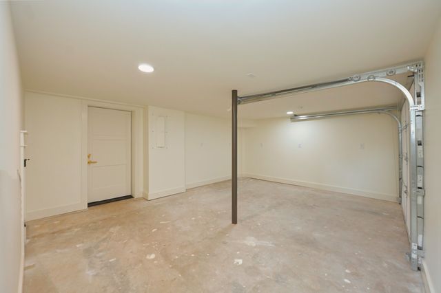 132 Circle Dr, Hendersonville, TN 37075