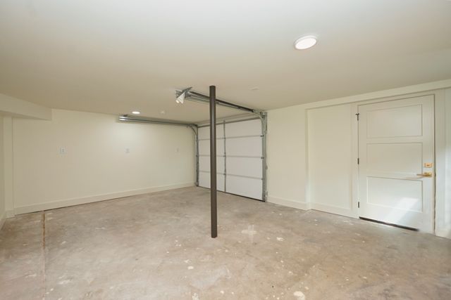 132 Circle Dr, Hendersonville, TN 37075