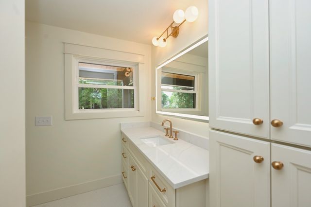 132 Circle Dr, Hendersonville, TN 37075