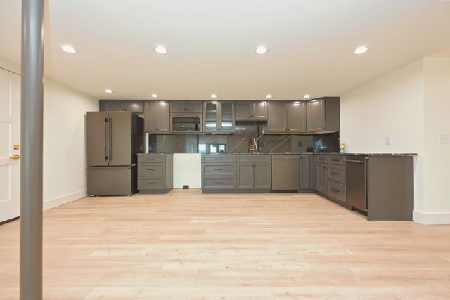 132 Circle Dr, Hendersonville, TN 37075