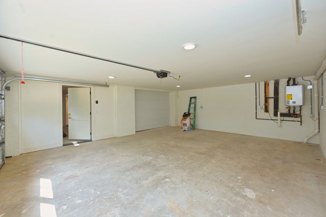 132 Circle Dr, Hendersonville, TN 37075