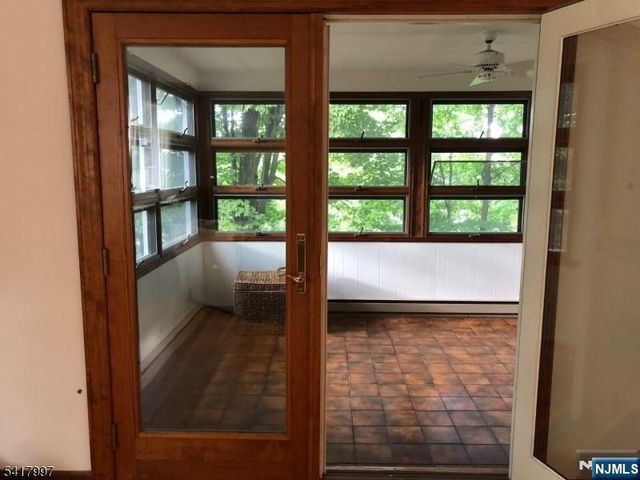 56 Grandview Place, North Caldwell, NJ 07006